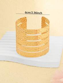 1 pieza Brazalete de estilo europeo y americano de metal hueco con apilamiento geométrico y forma ondulada abierta - Dorado - Ver 4