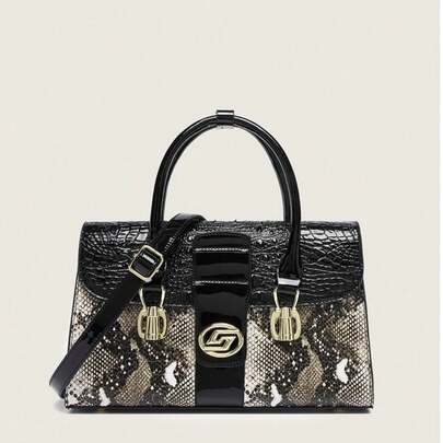 2026 New Luxury Women's Handbag Brand Shoulder Bag, Summer Crossbody Tote Bag, Large Capacity Crocodile Embossed Stylish Versatile Mother Bag, Colorblock Snake Skin Pillow Bag, Black Burgundy Color Women Bag