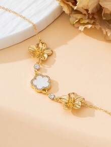 1pc Elegant Luxurious Sparkling White Lucky Clover Gold Textured 5-Petal Flower Pendant Necklace For Women - Multicolor - View 4