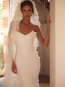 Ethereal Strapless Mermaid Wedding Dress With 3D Floral Appliqués, Wedding Dresses For Bride, Elegant And Comfortable, Includes Plus Sizes, Bridal Gown, Formal Dresses For Women, Suitable For Wedding, Party, After-Party Dress, Cocktail Party, Bride, Formal Occasions, Dinner Dress, Prom Dress, Birthday Party, Celebration, Gala, Festival, Ceremony, Graduation, Homecoming Dress, Vacation, White - 白色 - 查看 4