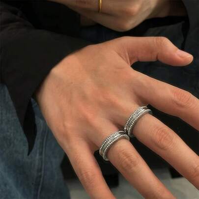 Anillo de acero inoxidable de 2 filas de eternidad con micro pavé de circonita cúbica para hombres y mujeres, enchapado en oro de 18K, banda de boda y compromiso