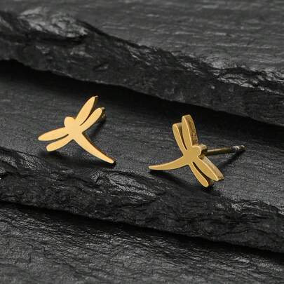 1 Pair Golden Earring In The Shape Of A Dragonfly, Suitable For Women To Wear Daily, During Holidays And Leisure Times. Gatherings, And As A Gift.