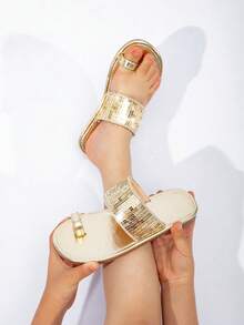 Girls' Sequin Casual Fashion Flip Flops For Vacation - Gold - View 1