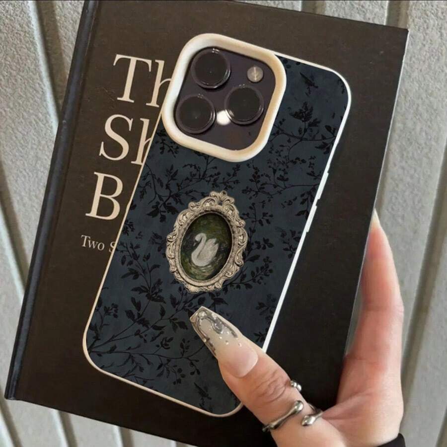 Casing Ponsel Retro 1 buah Bahan TPU Elegan Beludru Motif Angsa Gelap Kompatibel dengan iPhone 17 Pro Max/17/16 Pro Max/15/13/12/11, S20 FE/A15/S24/A55, Note 11/Note 12/Note 13 Pro, Pelindung Lembut Anti Jatuh Cakupan Penuh - Putih - View 1