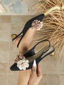 法国山茶花露跟高跟鞋 | 尖头粗跟凉鞋 - 黑色 - 查看 1