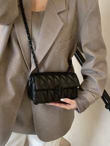 Mini New Rhombus Chain Handbag, Minimalist Design Crossbody Bag, Commuting Shoulder Bag - Black - View 3