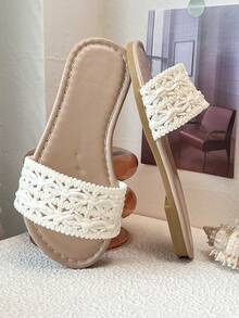 1 Pair Girls' White Hollow Crochet Flip Flops. 2026 Summer New 3D Crochet Woven Soft Breathable Durable Non-Slip Slip-On Flat Sandals, Suitable For Summer Daily, Vacation, Travel And Other Occasions - Beige - View 7