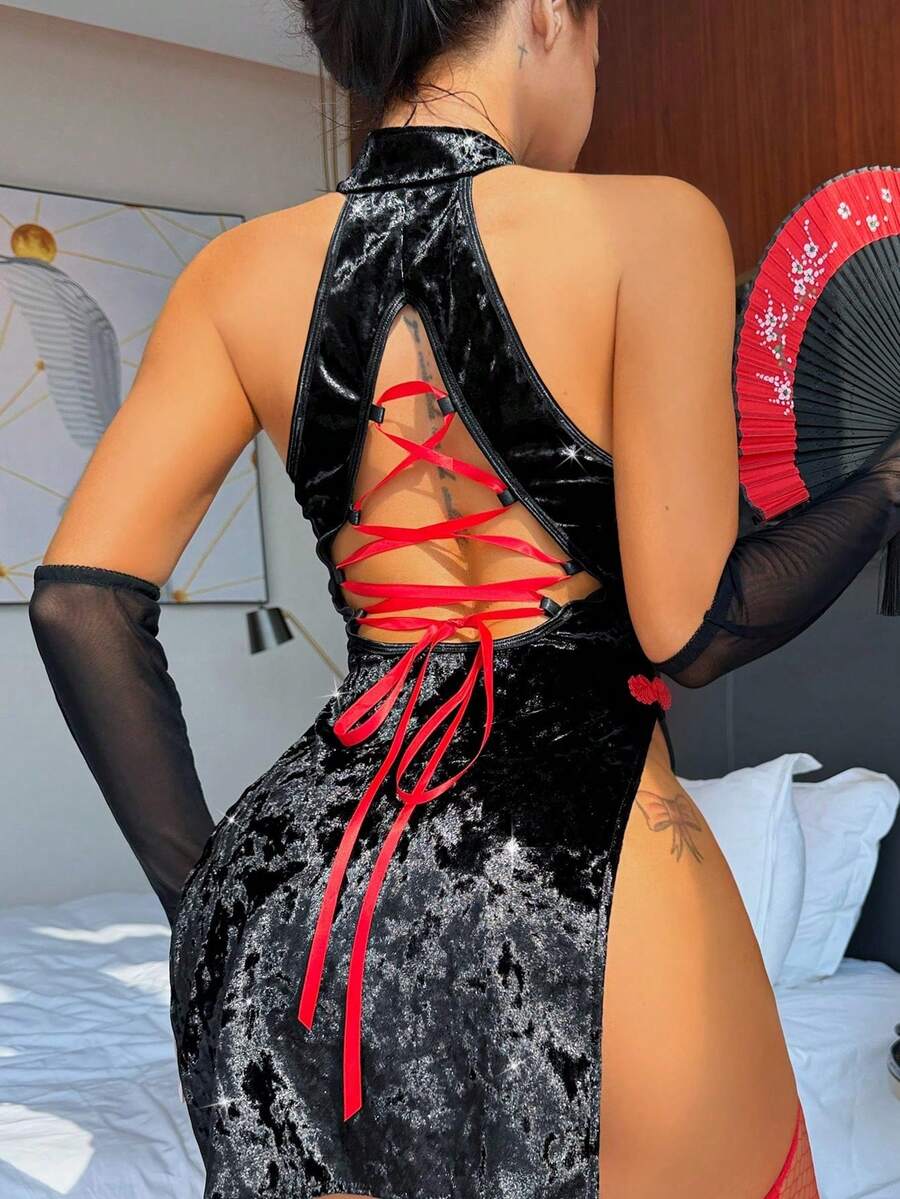 两件套女士性感内衣连衣裙套装，旗袍领口纽扣孔，两侧高开衩，附赠手套，露背设计，可调节肩带，舒适性感的旗袍制服 - 黑色 - 查看 1
