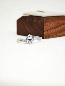 1 chiếc nhẫn tròn kín cổ điển, thanh lịch, đính đá Cubic Zirconia lấp lánh, thích hợp cho đám cưới. - Bạc - Xem 4