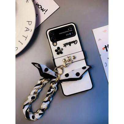 Elegante funda plegable para teléfono con textura de cuero blanco y flores 3D con cadena, compatible con Samsung Galaxy Z Flip3 5G/Galaxy Z Flip 4 5G/Galaxy Z Flip 5 5G/Galaxy Z Flip 6 5G/Galaxy Z Flip 7 5G