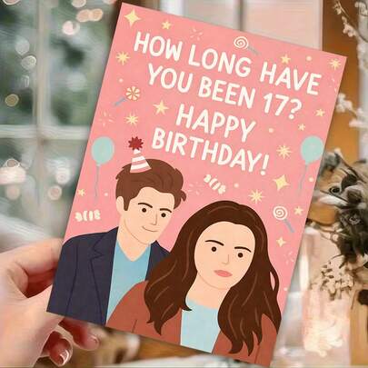 1 Thiệp Sinh Nhật Hài Hước Chủ Đề Văn Hóa Đại Chúng Kèm Phong Bì (11cm x 16cm & 4.33in x 6.29in) - "Bạn đã 17 tuổi được bao lâu rồi? Chúc mừng sinh nhật!" Thiệp có hình minh họa vui nhộn của hai nhân vật biểu tượng trên nền hồng với bóng bay, ngôi sao và kẹo, hoàn hảo để chúc mừng sinh nhật bạn bè hoặc người thân yêu có khiếu hài hước và yêu thích phim tuổi teen kinh điển. Thiệp chúc mừng đáng yêu | Thiệp chủ đề phim | Thiệp giấy