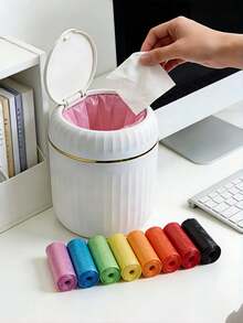 1个迷你桌面垃圾桶，带翻盖，防止异味扩散。可用于存放果皮、纸屑和其他桌面垃圾，保持桌面清洁。适用于浴室、家用书桌、咖啡桌、办公室、客厅和书房。 - 彩色 - 查看 14