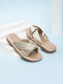 Girls' Casual Minimalist Flat Slide Sandals, Vacation Style - Gold - View 3