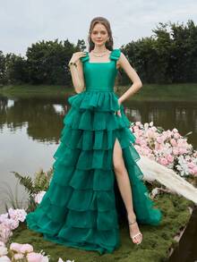 Faeriesty Elegante vestido de noche de mujer con tirantes anchos y volantes - Vestido con capas elegante con llamativos tirantes de hombro, encantadores acentos de lazo, falda de múltiples capas dramática, perfecto para fiestas, banquetes, bodas, bailes de graduación y eventos de gala de primavera - Verde Oscuro - Ver 3