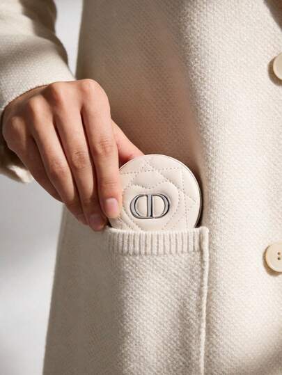 Christian Dior 双面白色皮革折叠化妆镜，心形图案，便携式化妆镜，旅行镜