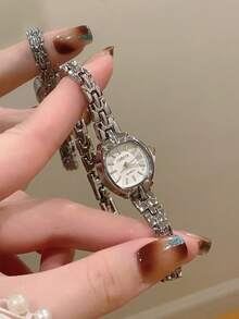 1pc Fashionable Creative Versatile Petite Oval Quartz Watch For Women, Minimalist Oval Dial, Mother Of Pearl Dial/Crystal, Suitable For Daily Wear And Holiday Gifts - 銀色 - 查看 8