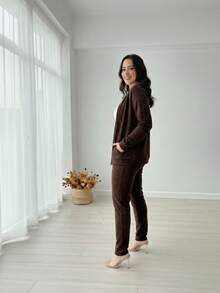 Traditional Ribbed Wool Set For Women - Rust Brown - View 3