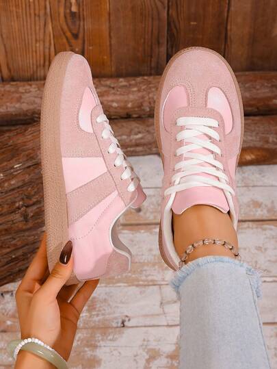 2026 New Breathable Casual Color Block Flat White Sneakers, Versatile Spring/Autumn Lightweight Soft Sole Lace-Up Low-Top College Style Platform Shoes