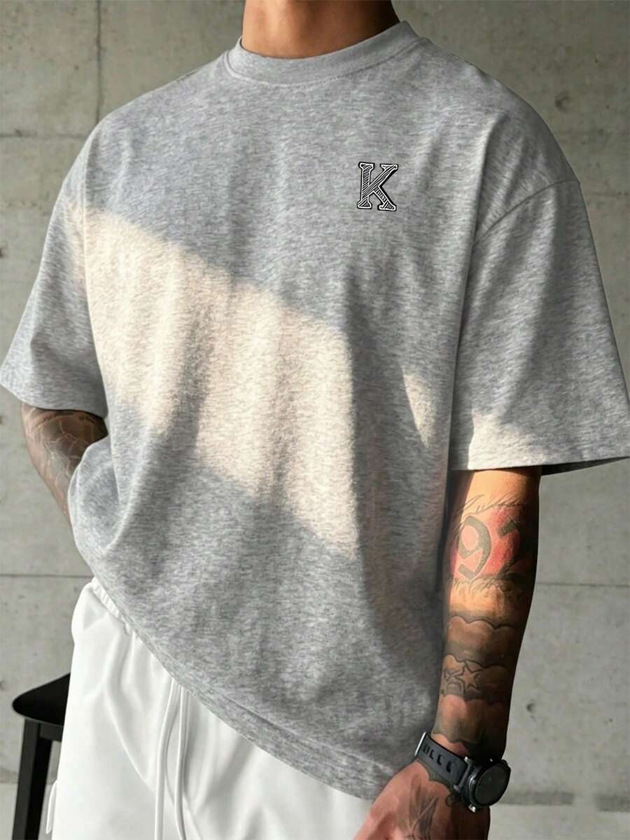 Krometka 男士休闲百搭简约字母 K 胸前印花短袖 T 恤 - 灰色 - 查看 1