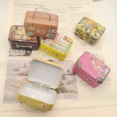 2pcs Random Vintage Mini Decorative Boxes, Coin Storage Box, Makeup Metal Packaging Box, Holiday Metal Tin