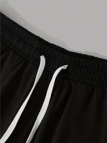 Y2K Retro Men's Two Piece Outfit, Classic VonDutch Style Logo Print Casual T Shirt And Shorts Set.Graphic T Shirt.Mens Clothes.Shorts.Men 2 Piece Set.Cotton Graphic Tees.Graphic Tees.Summer Clothes - 黑色 - 查看 5