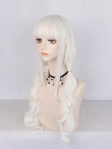 这款长款白色波浪假发，带有蓬松刘海和双马尾，采用优质耐热合成纤维制成，发尾柔软蓬松，自然白色，适合女性、哥特萝莉、动漫角色、节日、主题活动、角色扮演、摄影和日常时尚等场合。 - 彩色 - 查看 7