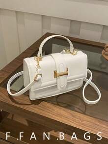 Tas Selempang Persegi Minimalis Warna Solid Bergaya Retro dengan Gesper Logam dan Tas Tangan Mini, Cocok untuk Remaja Putri, Mahasiswa, Profesional Muda, Cocok untuk Kantor, Sekolah, Kerja, Perjalanan, Aktivitas Luar Ruangan, Bepergian, dan Acara Lainnya - Putih - View 2