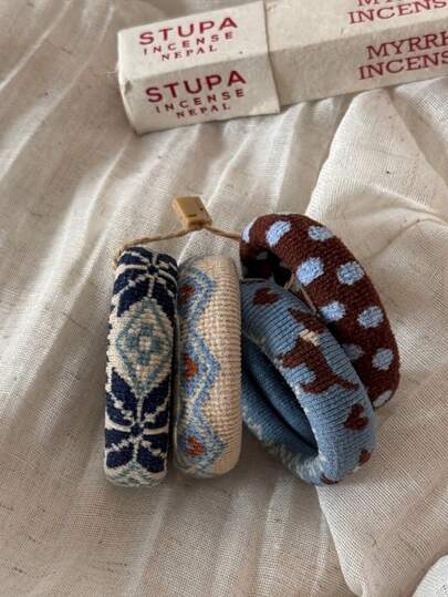 4 PCS Patterned Jacquard Towel Ring Hair Strings, Women's Ponytail Hair Elastic With High Elasticity And No Hair Damage, Retro And Sophisticated Towel Ring Hair Pin, Hair Pin Headband Accessory, Fashionable Hair String, New Fall Style, Suitable For Daily, Festive And Dining Occasions, New Fall Style Towel Ring Hair Pin, Sweet And Cute High-Elasticity Hair String Headband Accessory, Hair Care Accessories, Valentine's Day, New Year Gift For Women, Best Gift For Friends, Teacher Gift Hair Rubber Bands Scrunchies Hair Rope Elastic Hair Tie