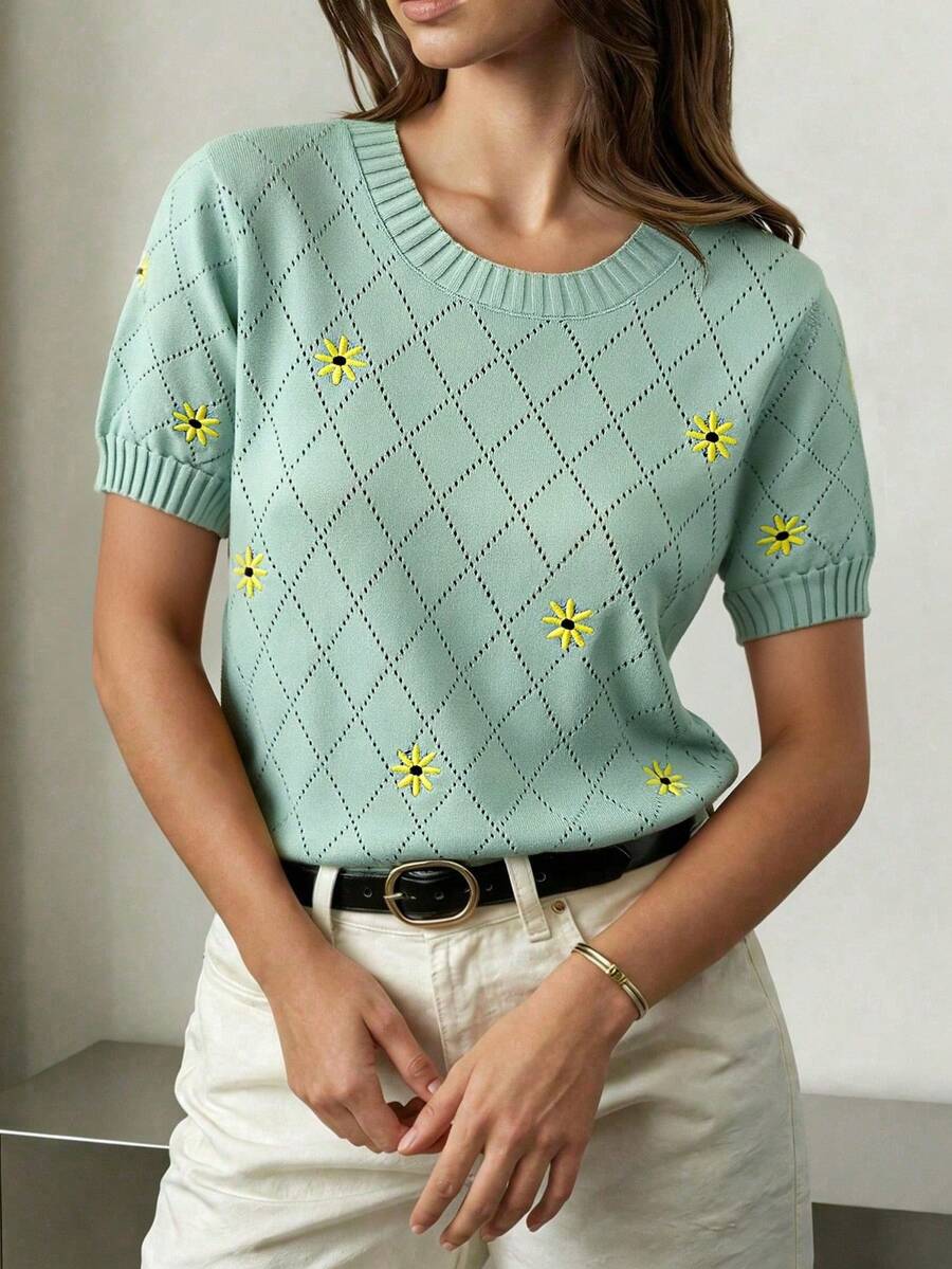 GIGOGOU Áo thun ngắn tay thêu họa tiết thời trang nữ, áo thun dệt kim thoáng khí thêu họa tiết, thích hợp cho kỳ nghỉ hè.