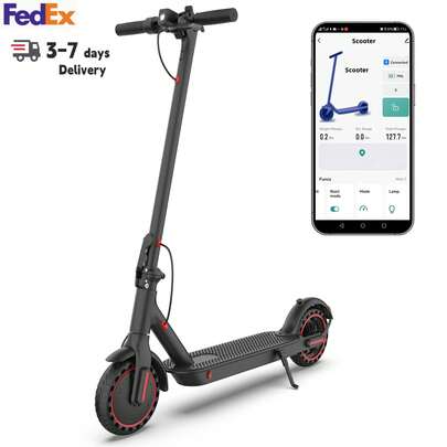 Adult Electric Scooter, 350W Motor, 36V/10.5Ah Battery, 8.5-Inch Tires, Maximum Load Capacity Of 120 Kg, And Maximum Range Of 25-35 Km.