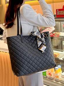Versatile Quilted Tote Bag With Matching ID Card Holder And Stylish Scarf Accent To Carry All Essentials Scratch-Proof Laptop Shoulder Bag For Stylish Working Professionals Heavy-Duty Work Handbag To Hold Electronics During Travel And Subway Commutes PU Leather Purse Women's Bags Tote Bags - 彩色 - 查看 4