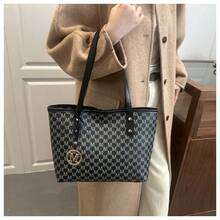 Women's Large Capacity Tote Bag With All-Over M Monogram,  Shoulder Bag For Work & Daily Use, Elegant PU Leather Handbag With Gold Pendant - 黑色 - 查看 4