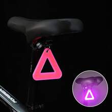 自行车反光三角标志，公路自行车反光安全警示标志。高可见度反光三角贴纸，适用于自行车、背包、宠物，增强夜间可见度。 - 彩色 - 查看 7