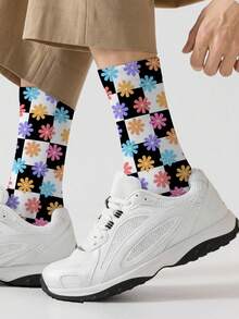 1 双 360 男士袜子 – 趣味十足的格子花朵印花，柔软舒适，弹性极佳，这款时尚休闲街头嘻哈 360 袜子非常适合用作压缩装备、情人节袜子或宽松的孕妇袜。 - 彩色 - 查看 2