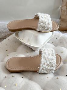 2pcs/Set Girls' White Embossed Sandals, 2026 New Arrival, White Embossed Gold Thread Woven Breathable Non-Slip Flat Luxury Style Sandals, Suitable For Daily Outings And Social Occasions - Beige - View 4