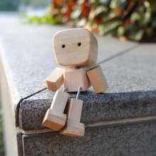 Handmade Shaking Wooden Man Figurine - Shaking Feet For Car Decoration - Wood Color - View 10
