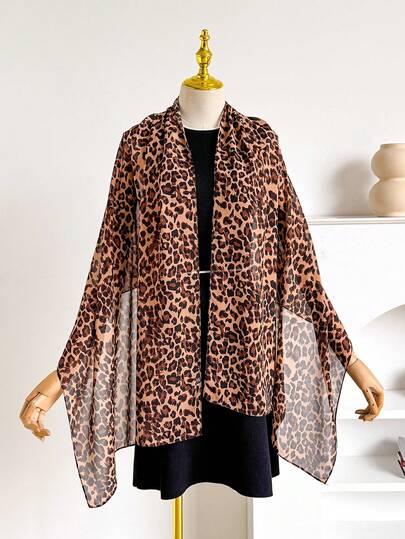 1条优雅缎面豹纹围巾，女士多功能空调房披肩，春秋季外搭配饰，适合日常佩戴和外出穿着