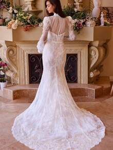 Lace Mermaid Wedding Dress Modest Vintage Bridal 2026 High Neck Long Sleeve Wedding Dress Fully Adorned With Intricate Heavy Lace, Fitted Mermaid Silhouette Enhances Figure While Full Coverage Design Delivers Timeless Modest Elegance, Detailed Lace Texture Elevates Retro Refinement And Winter Sophistication, Classic Church Wedding And Vintage Seasonal Ceremony Perfect Choice 2026. - 白色 - 查看 5