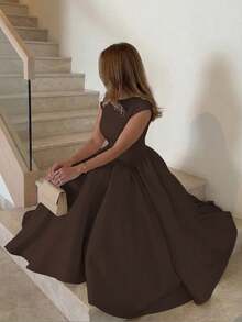 优雅简约时尚休闲复古喇叭短袖纯色褶皱拉链女士长连衣裙，适合晚宴、度假、上学、办公、海滩、夏季等场合。 - 棕色 - 查看 4