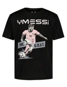 Messis Kicking Soccer Ball GOAT Boys Black T-Shirt -  Fashion Boys Sizes,Same Style For Men And Women,Mens Clothes,Graphic Tees Men,Graphic Tees Women,Cool Tee,Men,Ropa De Hombre,Funny Shirts,Summer Tops,Summer ,Vacation Outfits,Summer Tops CQ3V - 黑色 - 查看 6