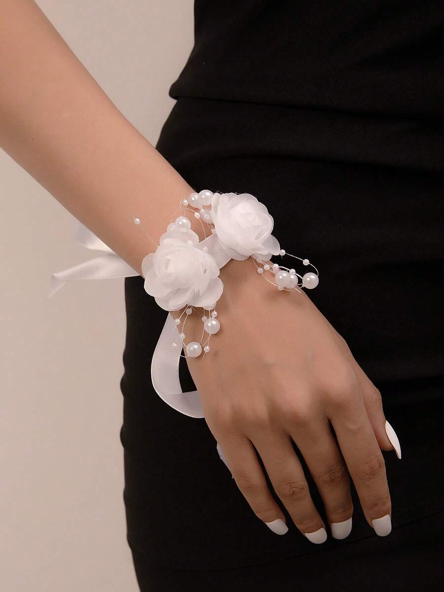 1件优雅法式白玫瑰珍珠腕花，适合搭配新娘、伴娘礼服和婚礼服饰 - 白色 - 查看 1