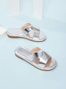 Girls' Casual Minimalist Flat Slide Sandals, Vacation Style - Silver - View 5