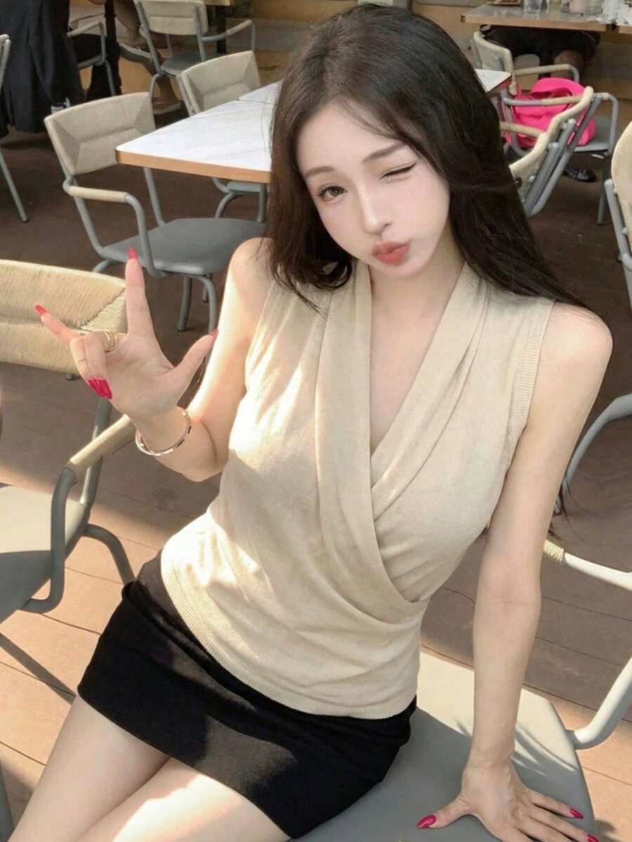 Áo nữ Y6Y mùa hè mới, cổ chữ V sâu, không tay, màu mơ nhạt. - Màu be - Xem 1