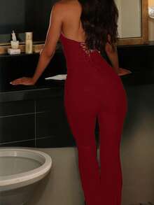 女士性感蕾丝深V领露背吊带连体裤，女士Y2K风格修身PU皮革装饰系带阔腿连体裤，紧身连体裤夜店街头风，适合各种场合 #派对之夜 #露背装扮 #音乐节 #派对造型 #约会之夜 #婚礼季 #圣诞派对 #返校季 #春假 - 酒紅色 - 查看 6