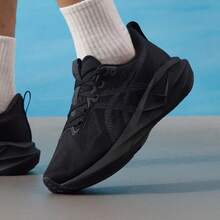 Asics NOVABLAST 5男鞋運動鞋健身訓練緩震輕便跑步鞋旅行鞋 1011B974-002 - 黑色/灰色 - 查看 9