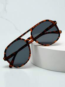 1副男女通用PC材质双梁大框高品质简约时尚眼镜，适合旅行、度假、休闲场合和日常佩戴。 - 玳瑁框黑灰片 - 查看 2