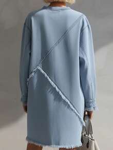 Magic Mia Women's Light Wash Frayed Trim Shift Dress - Crew Neck With Diagonal Seam Detail & Patch Pockets | Loose Relaxed Fit For Weekend Errands, Brunch Dates, Shopping Trips, Coffee Runs & Everyday Street Style (Vintage-Inspired & Versatile) For Effortless Casual Looks - Màu xanh lam - Xem 3