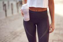 Smartshake Original 2GO, 20 oz Shaker Cup, White (Packaging May Vary) - Nombre del saborB - Ver 2