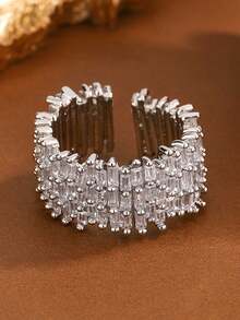 Fashionable Four-Claw Oval Geometric Circle Synthetic Zirconia Ring, Unique Design Jewelry Gift For Women - White - View 2