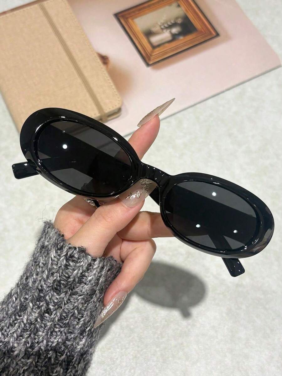 1 Pair Oval Black Plastic Frame Fashion Glasses - Multicolor - View 1
